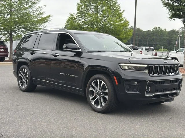 Used 2021 Black Jeep Overland image 15