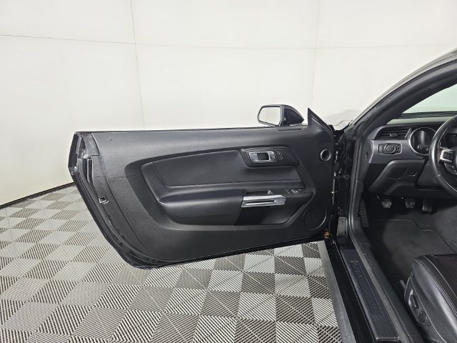 Used 2021 Shadow Black Ford GT image 21