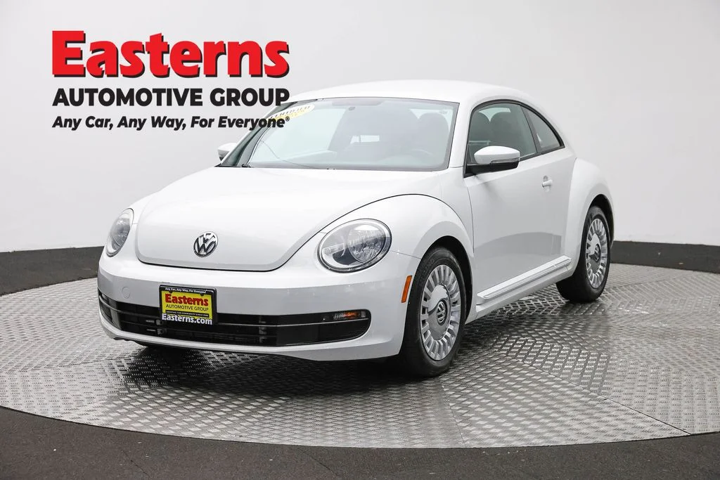 Used 2015 White Volkswagen 1.8T image 1