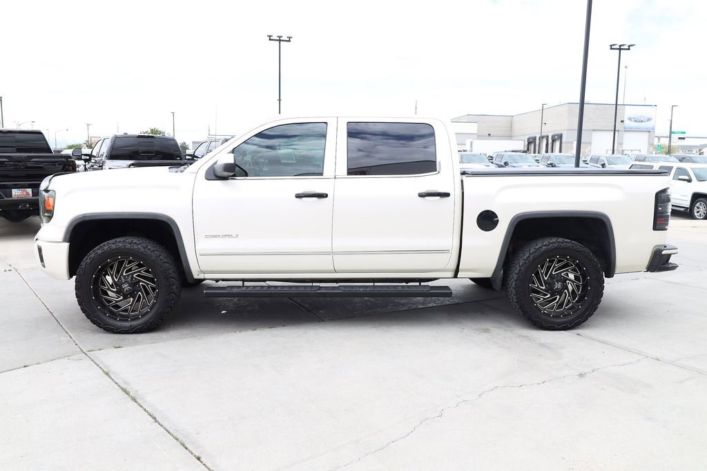 Used 2015 White Diamond Tricoat GMC Denali image 3