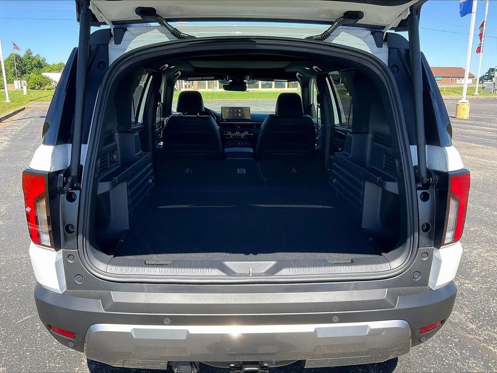 New 2026 Platinum White Pearl Honda TrailSport Elite Blackout image 15
