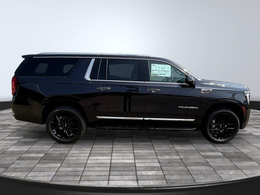New 2026 Titanium Rush Metallic GMC Elevation image 17