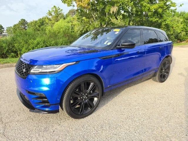 Used 2021 Blue Metallic Land Rover R-Dynamic S image 1