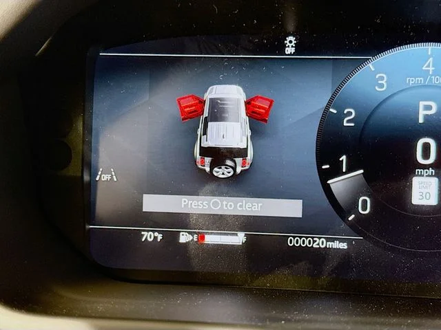 New 2026 Borasco Grey Land Rover  OCTA image 13