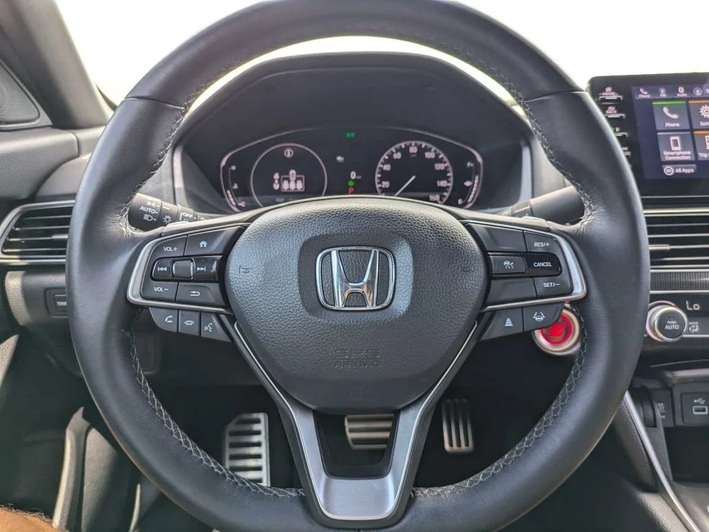 Used 2022  Honda Sport 2.0T image 25