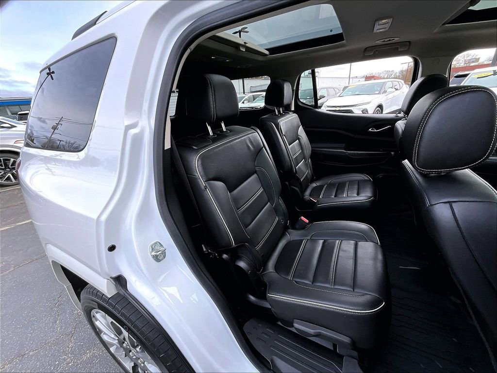 Used 2023 White Frost Tricoat GMC Denali image 15