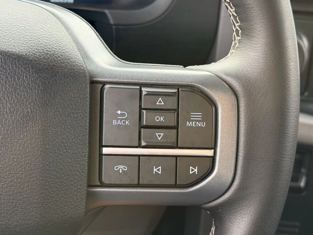 Used 2025 Black Metallic Ford XLT image 25