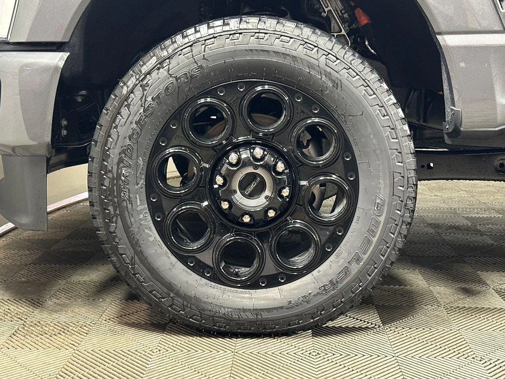 New 2026 Carbonized Gray Metallic Ford F-350® Lariat® image 6