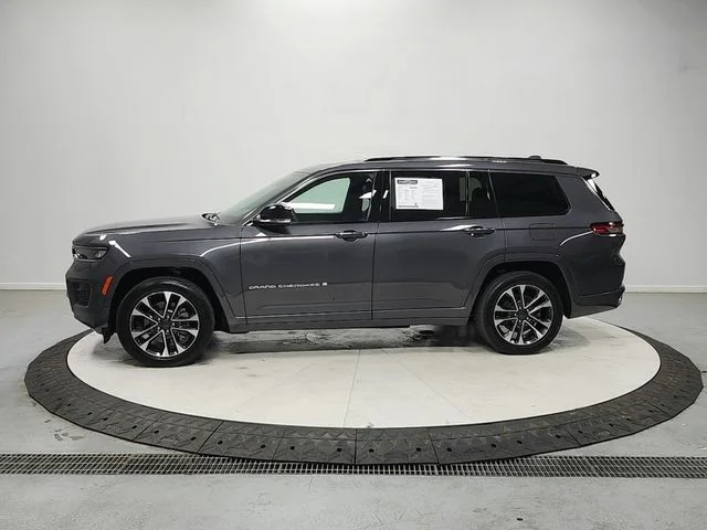 Used 2023 Gray Jeep Overland image 4