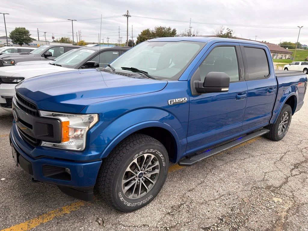 Certified Used 2018 Blue Ford XLT image 2