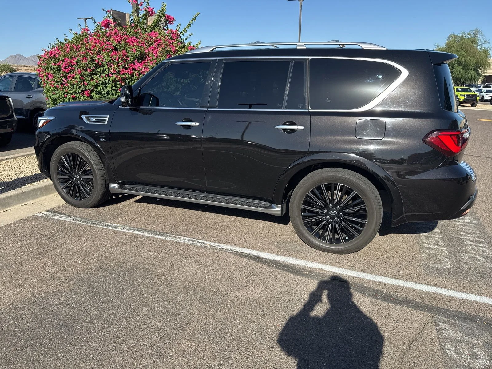 Used 2019 Mineral Black INFINITI Limited image 2