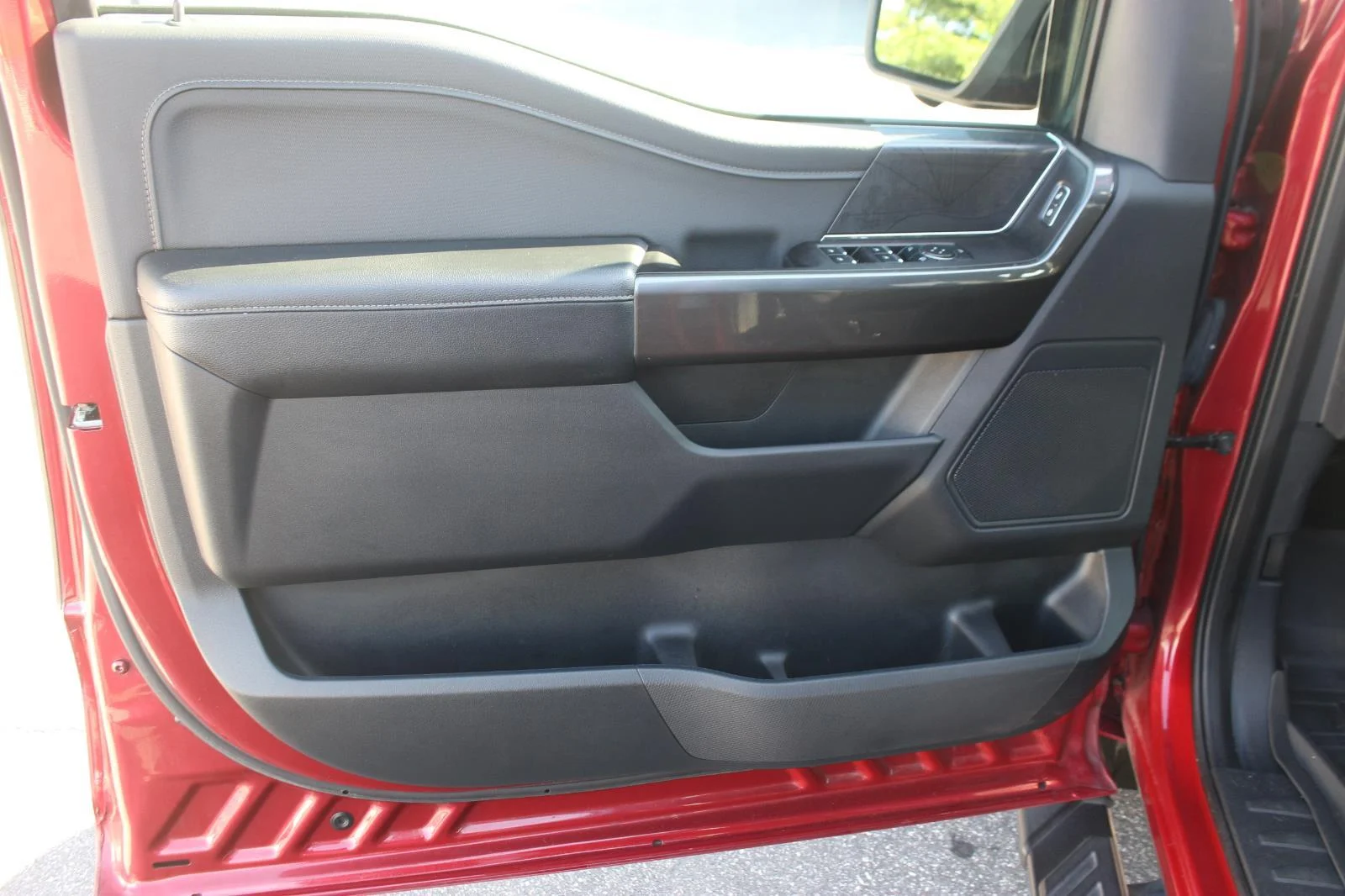 Used 2021 Red Ford XL image 15