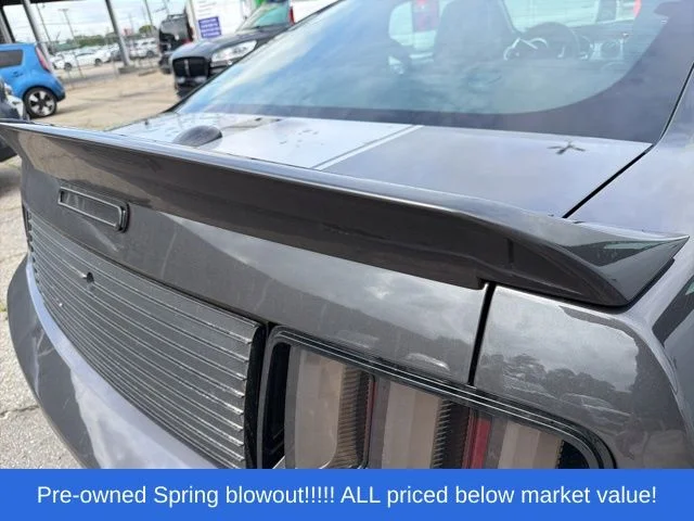 Used 2008 Gray Ford GT Premium image 16