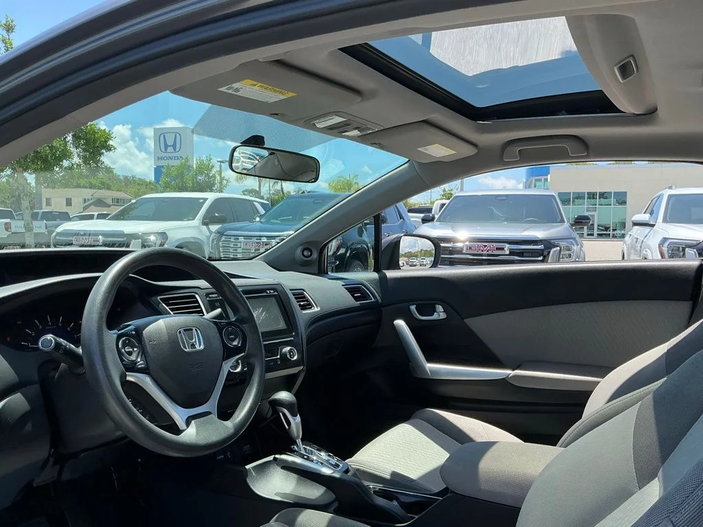Used 2014  Honda EX image 23
