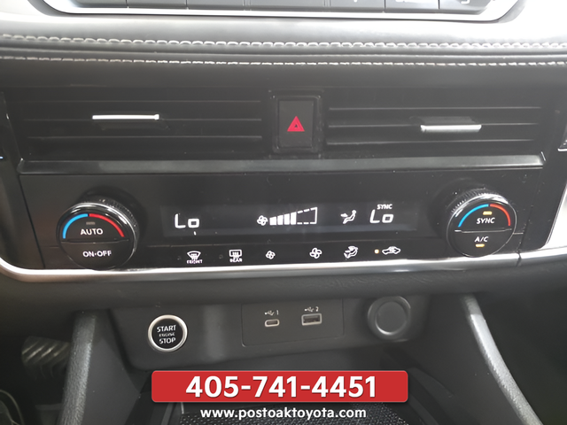 Used 2021 Gray Nissan SV image 18