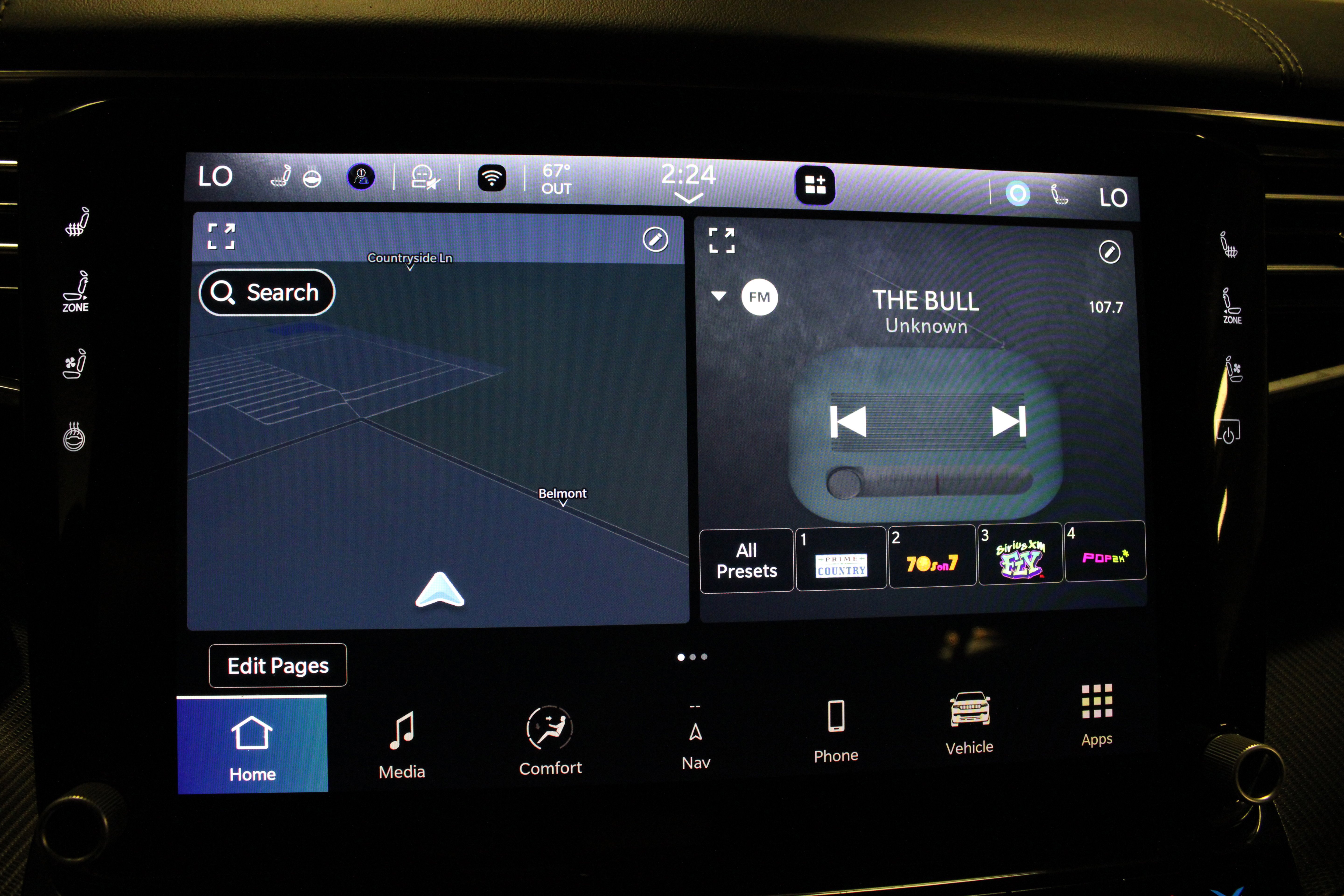 Used 2023 Diamond Black Crystal Pearlcoat Jeep Series II image 28