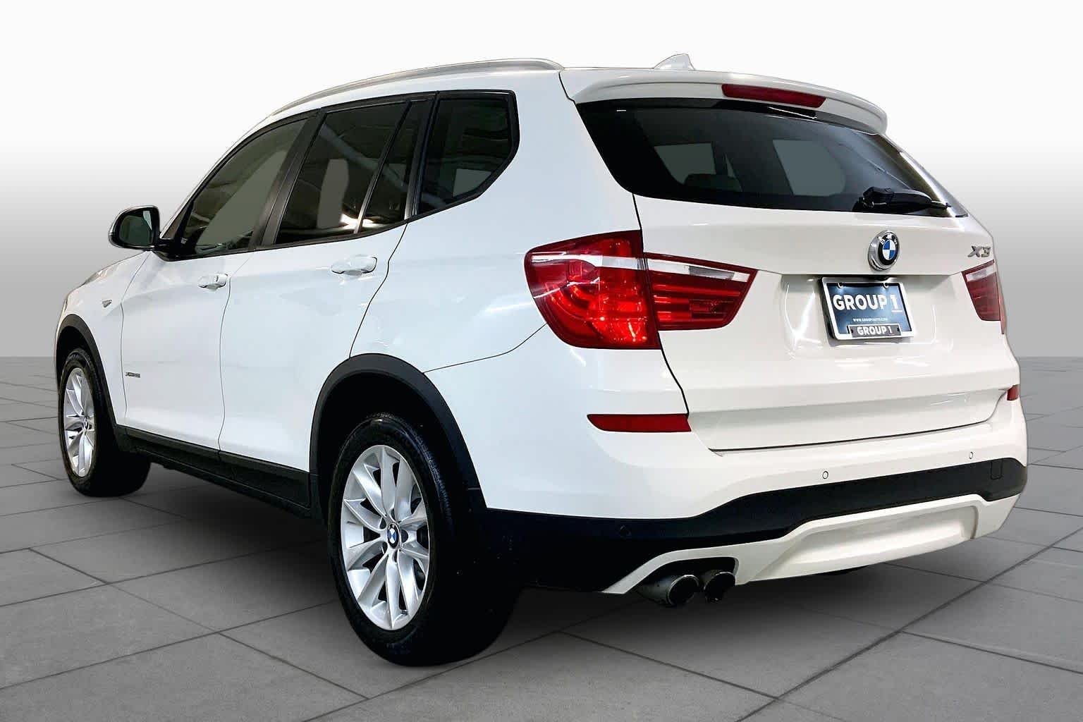 Used 2017 Alpine White BMW xDrive28i image 11