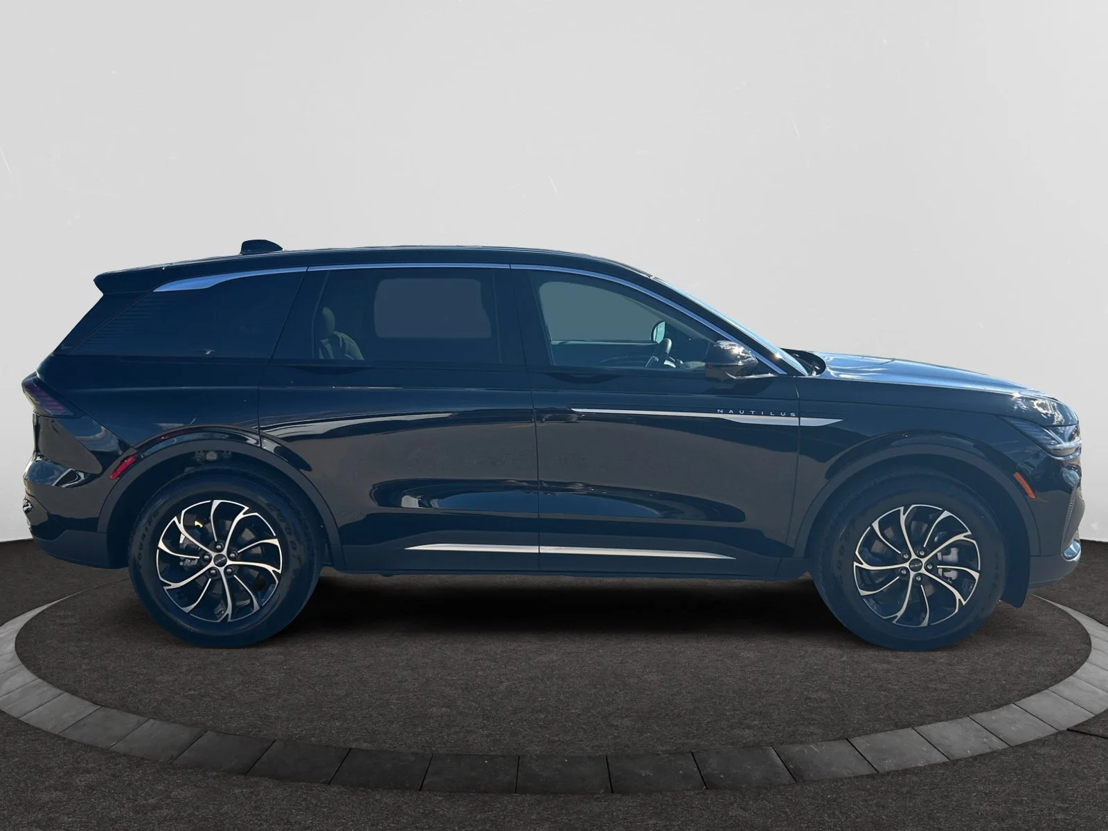 New 2026 Infinite Black Metallic Clearcoat Lincoln Premiere image 6