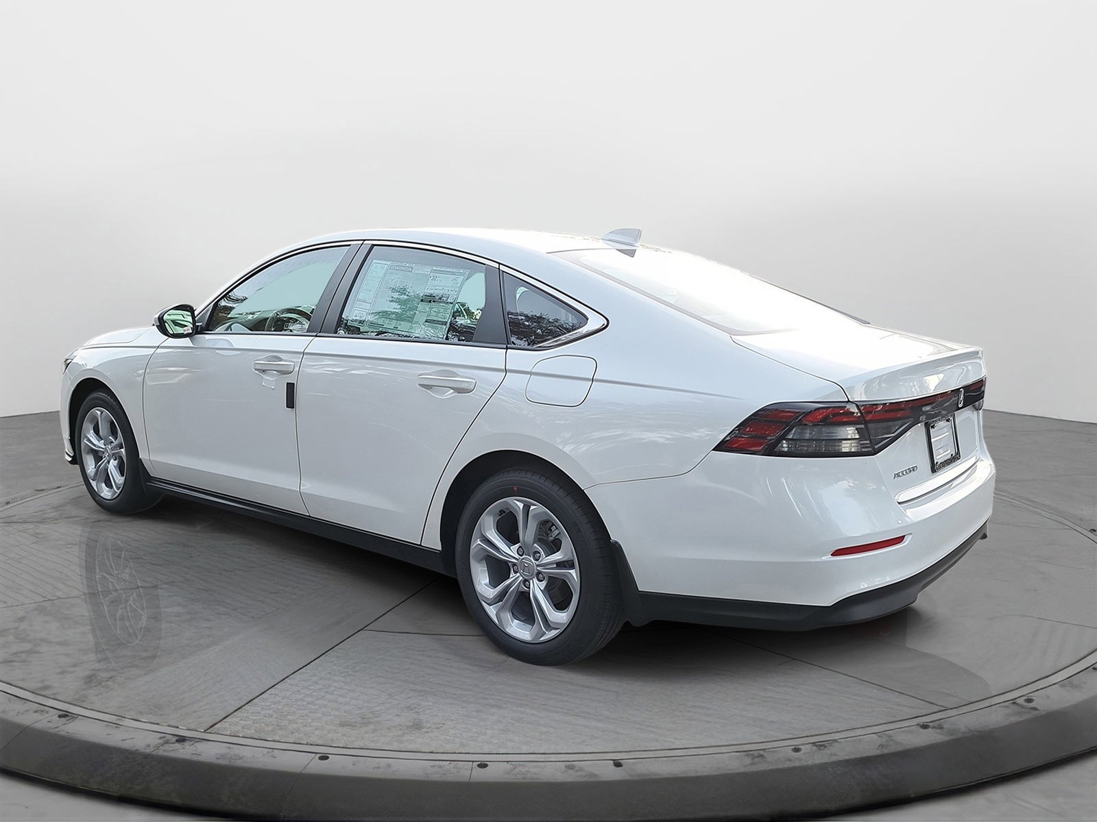 New 2026 Platinum White Pearl Honda LX image 4