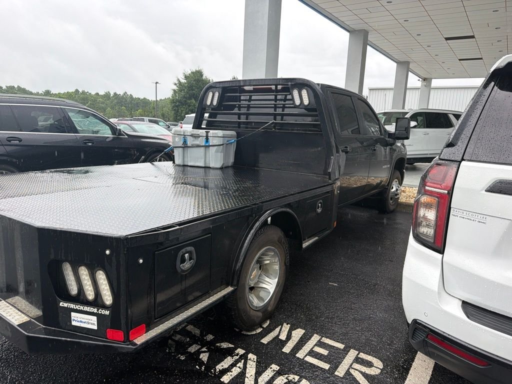 Used 2025 Black Chevrolet LT image 6