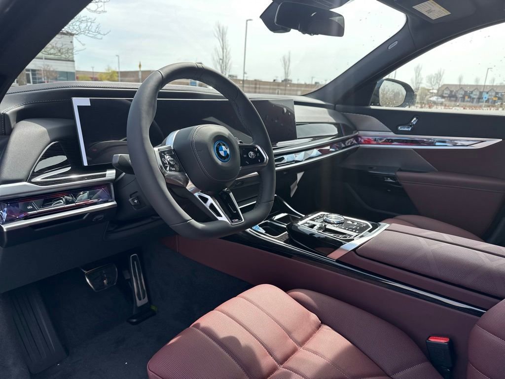 New 2026 Black Sapphire Metallic BMW 750e xDrive image 14