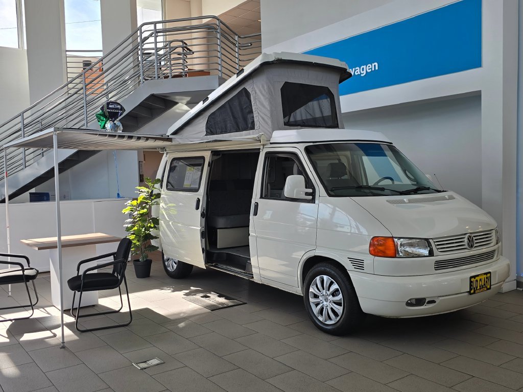 Used 2001  Volkswagen GLS image 3