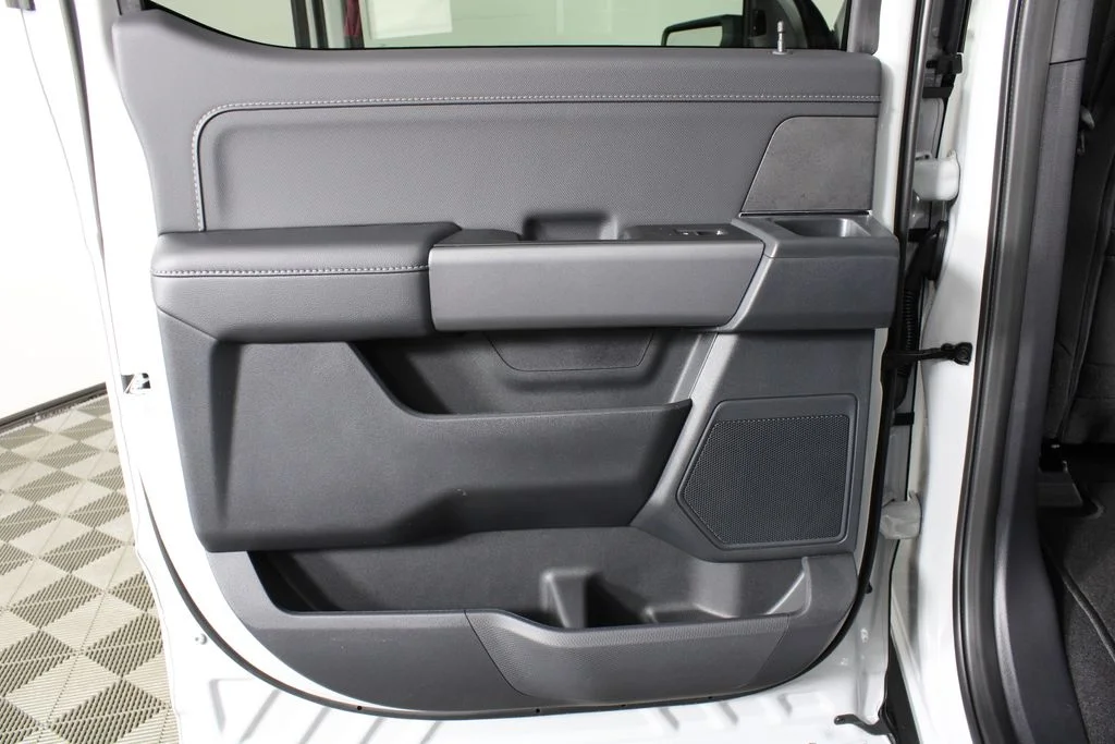 New 2026 Avalanche Ford XLT image 11