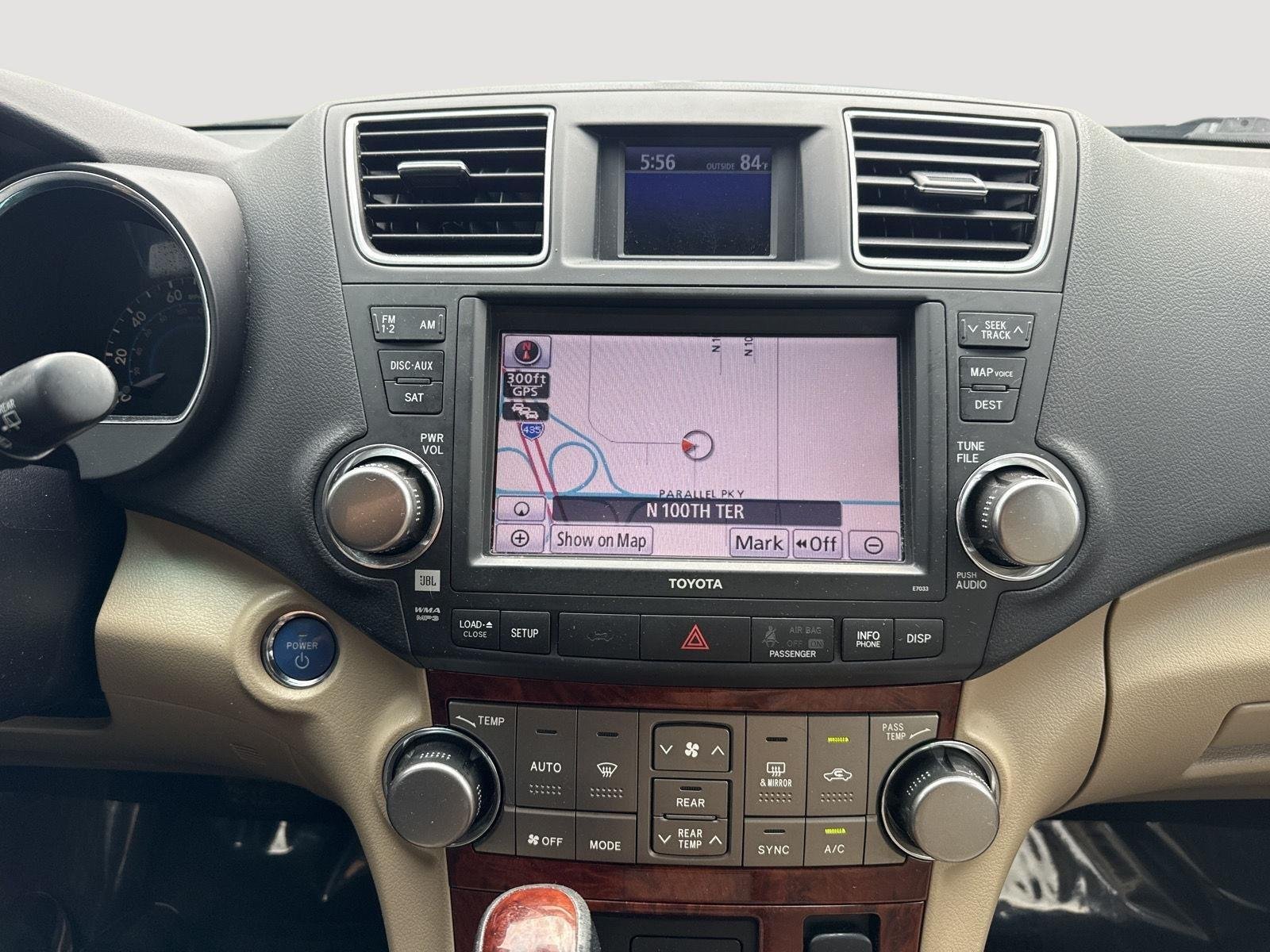 Used 2012 Blizzard Pearl Toyota Limited image 6