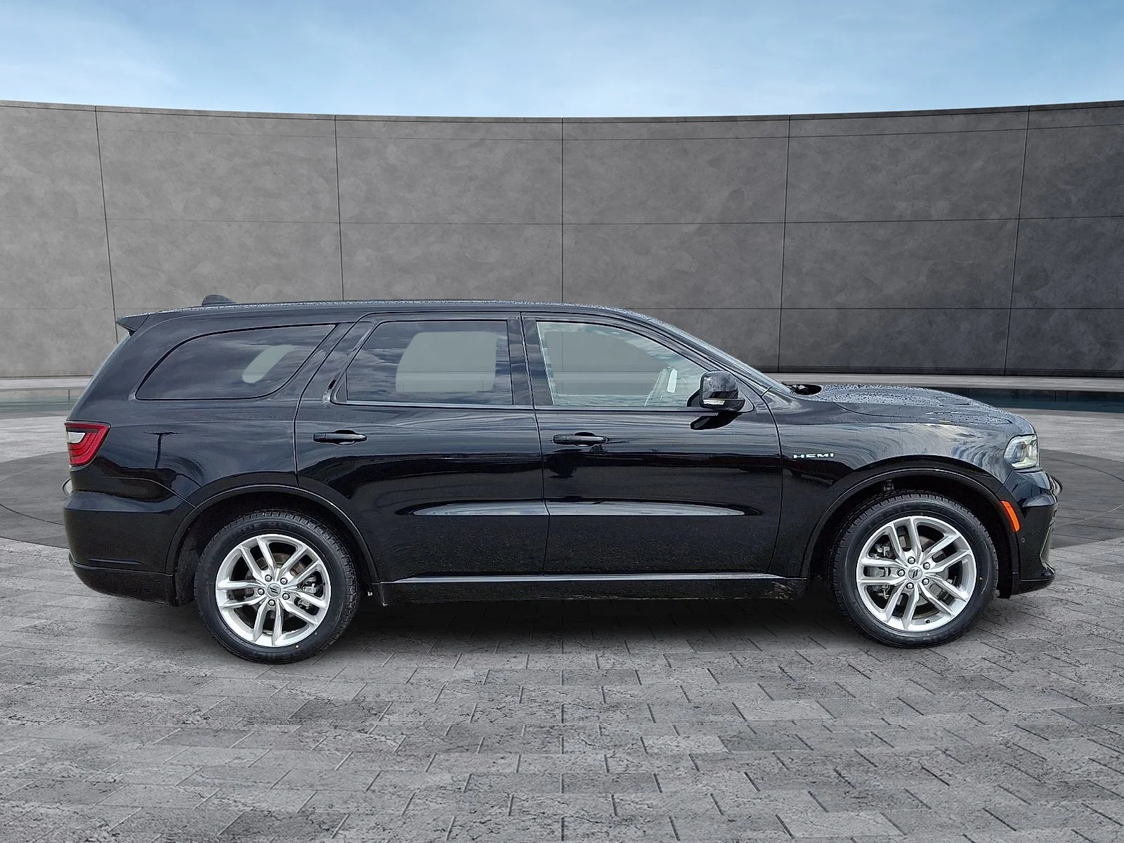 2022 Dodge Durango R/T Plus - Photo 13