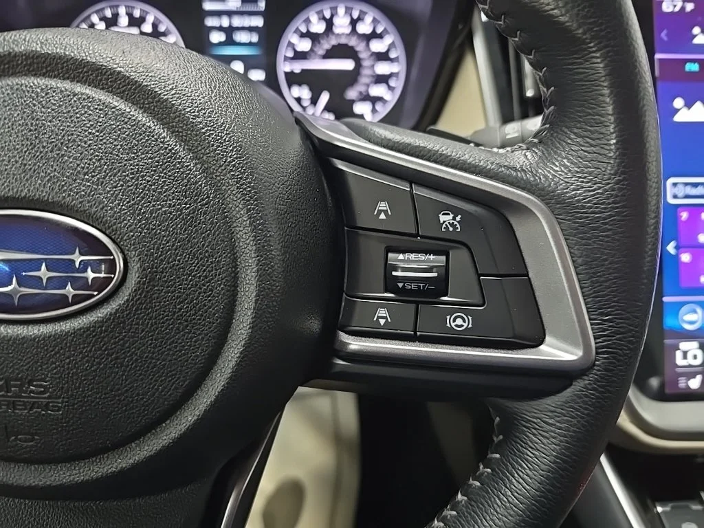 Used 2022 Green Metallic Subaru Premium image 20