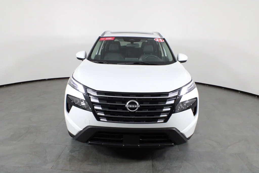 2024 Nissan Rogue SV - Photo 13
