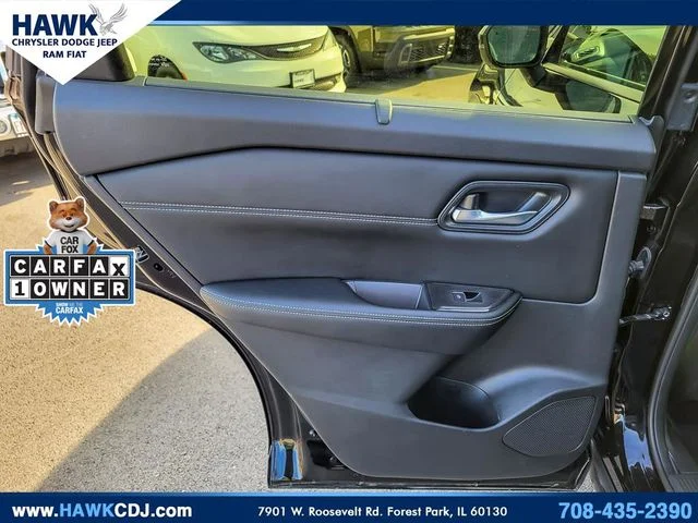 Used 2025 Black Nissan SL image 27