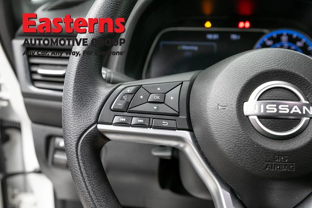 Used 2023 White Nissan S image 14