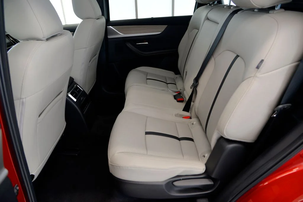 Certified Used 2025 Red Mazda 3.3 Turbo Premium image 28