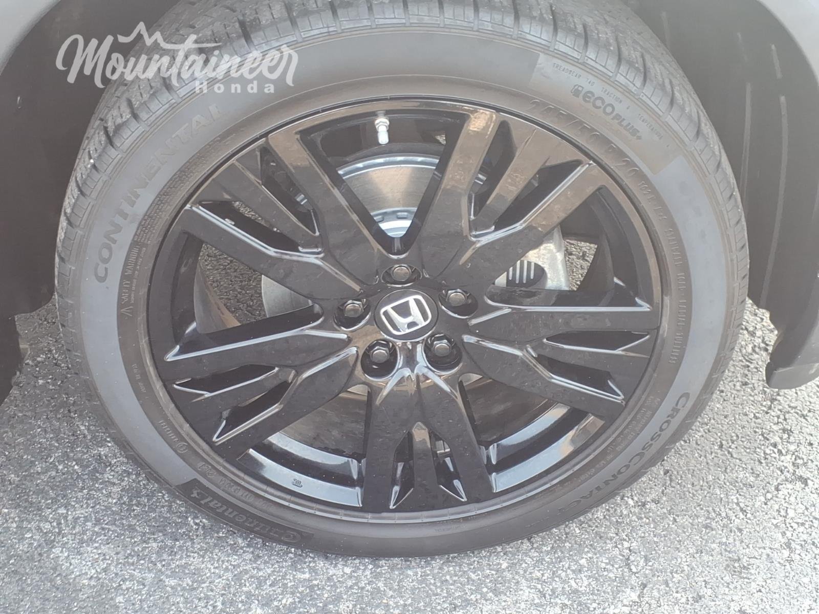 Used 2021 Crystal Black Pearl Honda Special Edition image 11