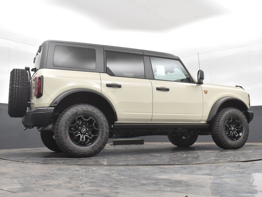 New 2026 Desert Sand Ford Badlands® image 23