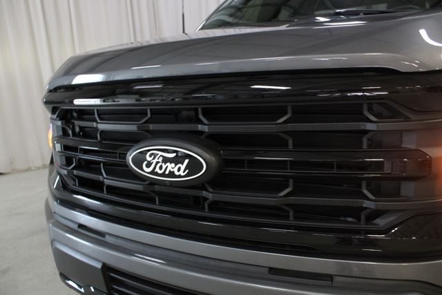 Used 2024 Gray Metallic Ford XLT image 31