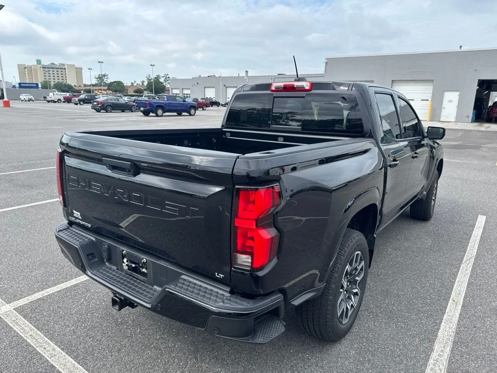 Used 2023 Black Chevrolet LT image 6