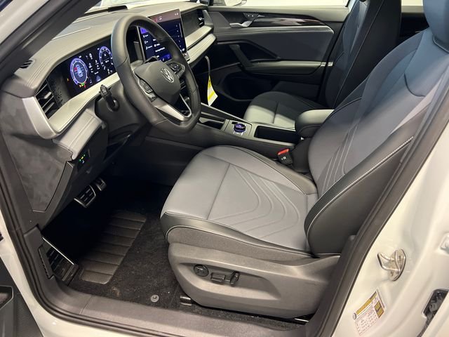 New 2026 White Volkswagen 2.0T SE R-Line Black image 7