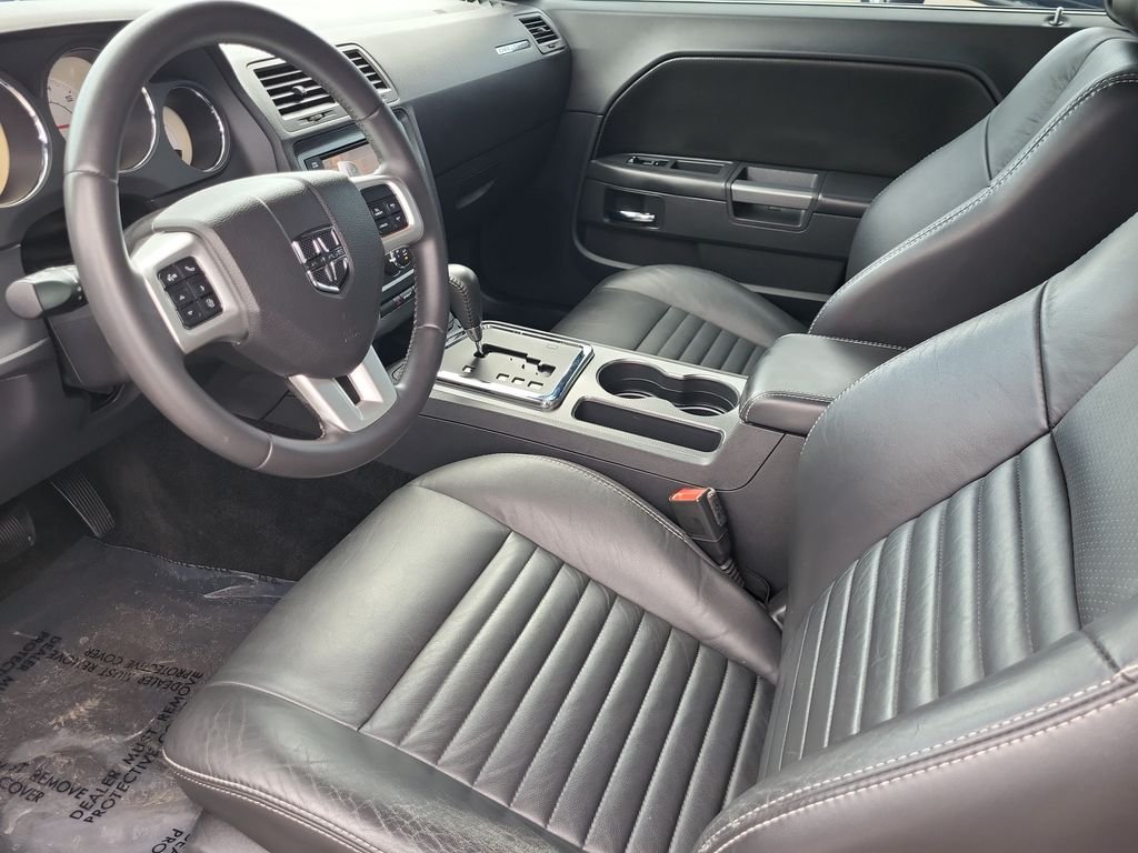 Used 2013 Black Dodge R/T image 12