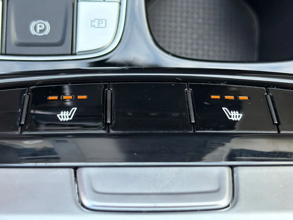 Used 2022 Gray Hyundai SEL image 31