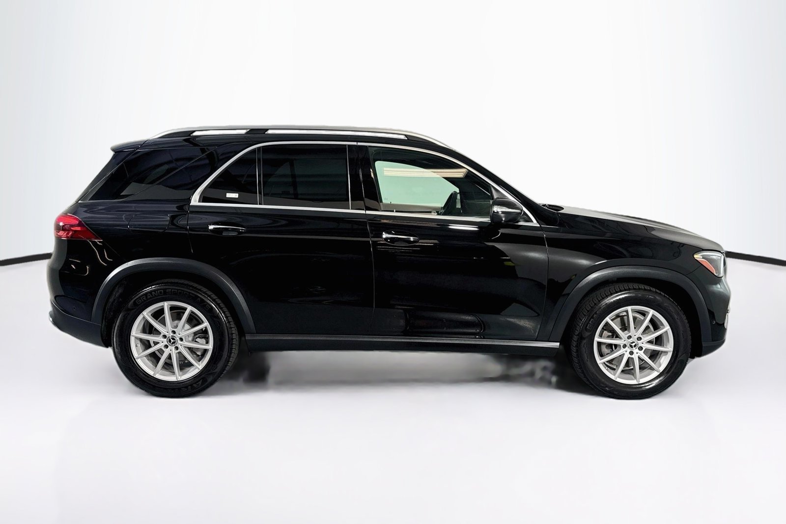 Used 2024 Black Mercedes-Benz GLE 350 image 4