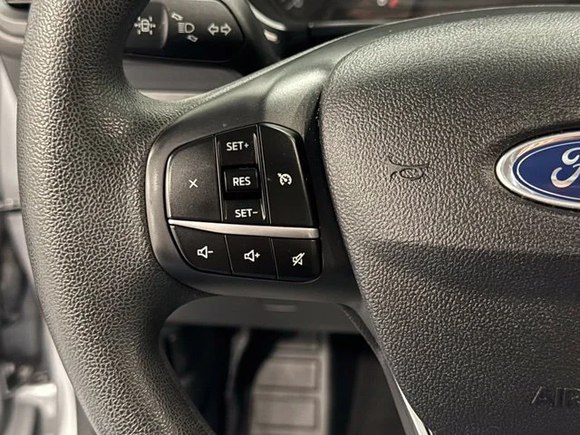 Used 2021 Silver Ford SE image 16