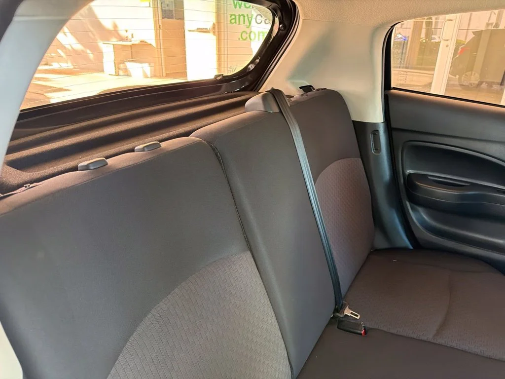 Used 2018 Black Mitsubishi ES image 23