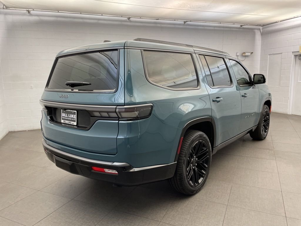 New 2026 Steel Blue Exterior Paint Jeep Limited Reserve image 4