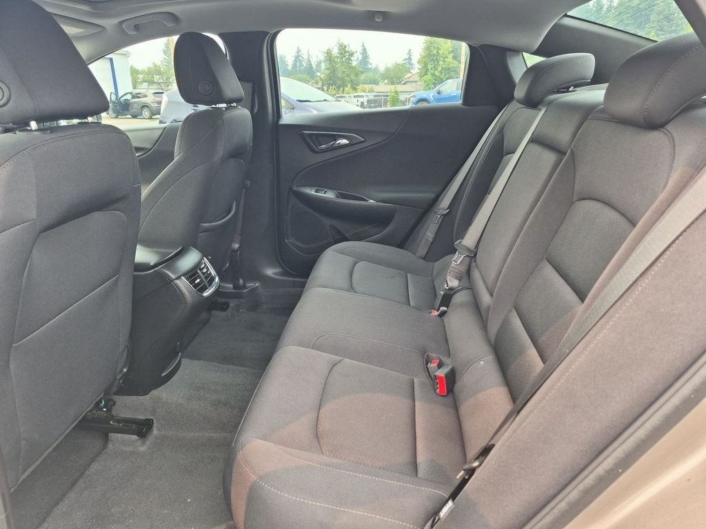 Used 2024 Mineral Gray Metallic Chevrolet LT image 24