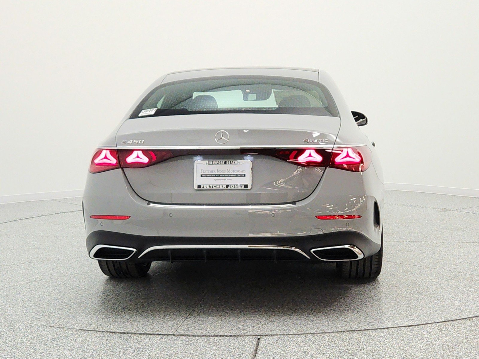New 2026 MANUFAKTUR Alpine Grey Mercedes-Benz E 450 4MATIC® Sedan image 6