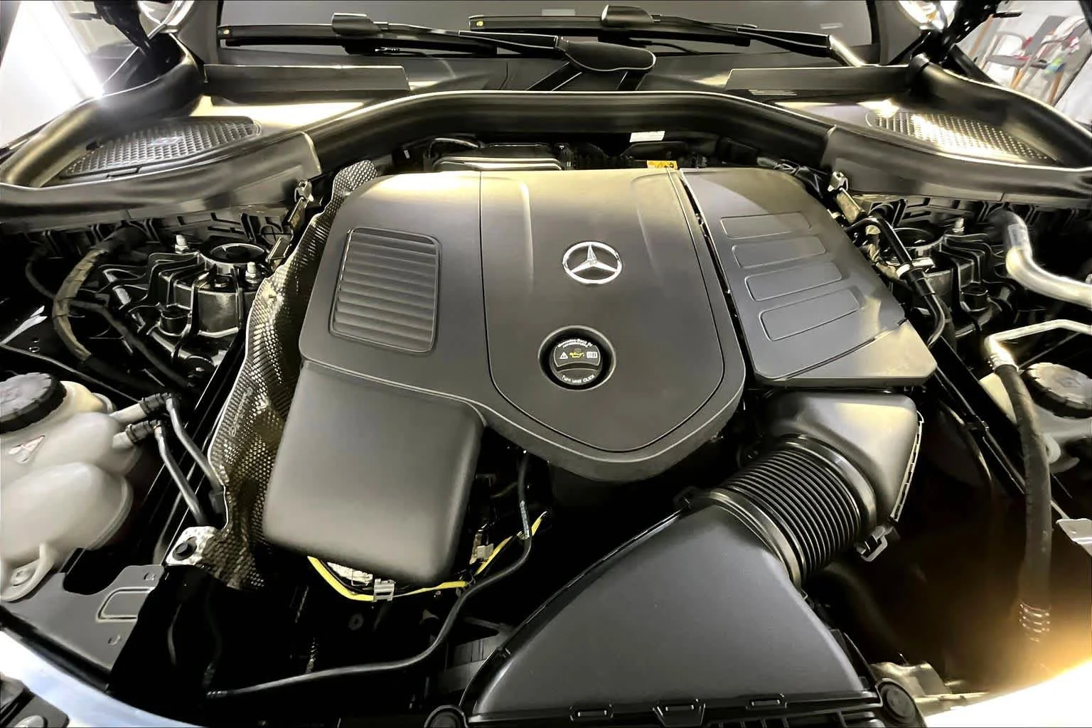 New 2026 Graphite Grey Metallic Mercedes-Benz GLC 300 image 14