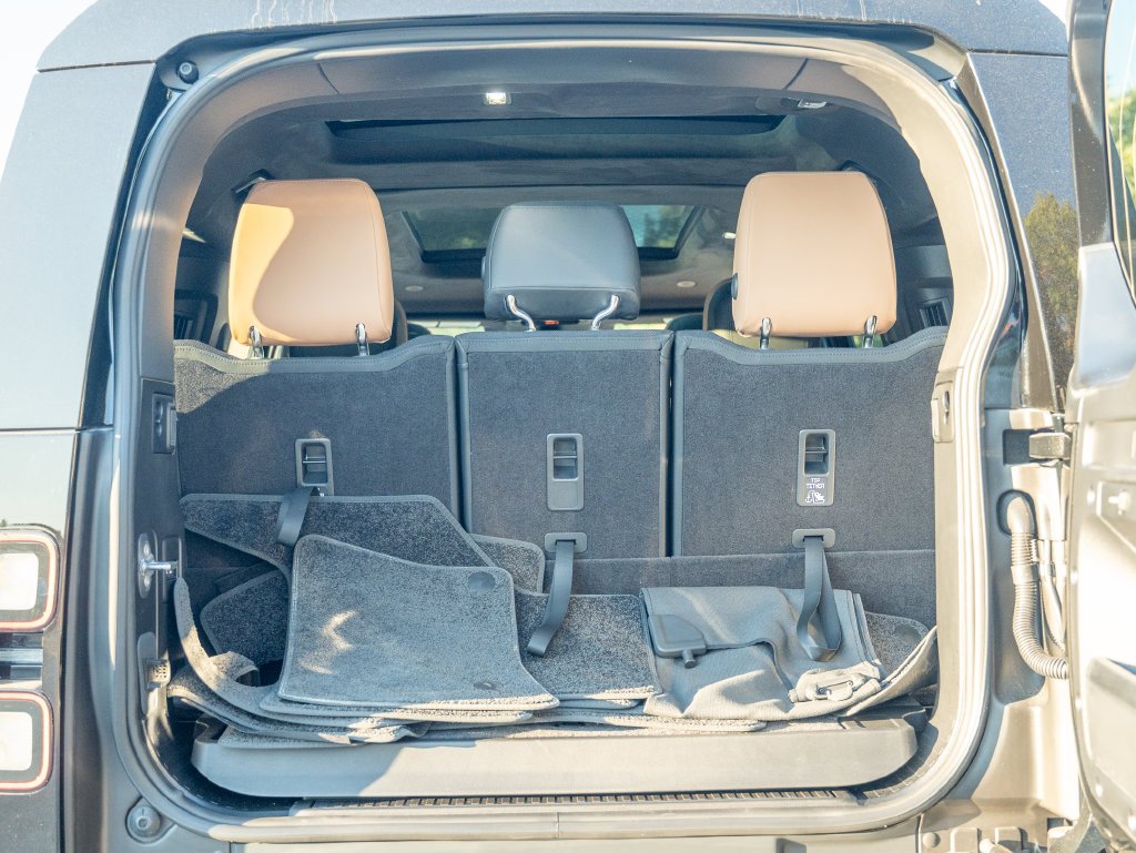 2026 Land Rover Defender V8 - Photo 25