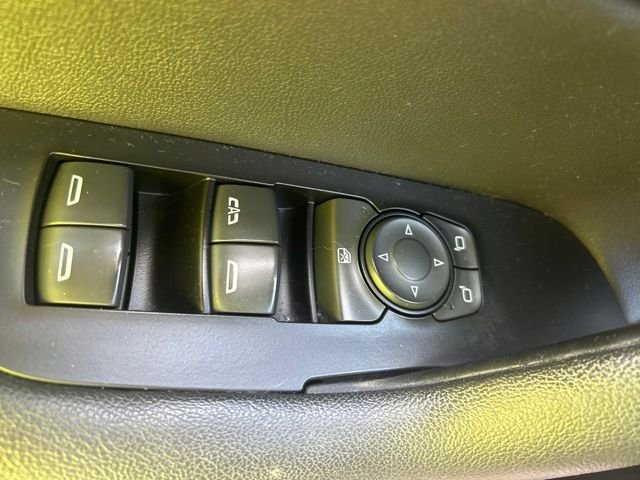 Used 2020 Red Chevrolet RS image 30